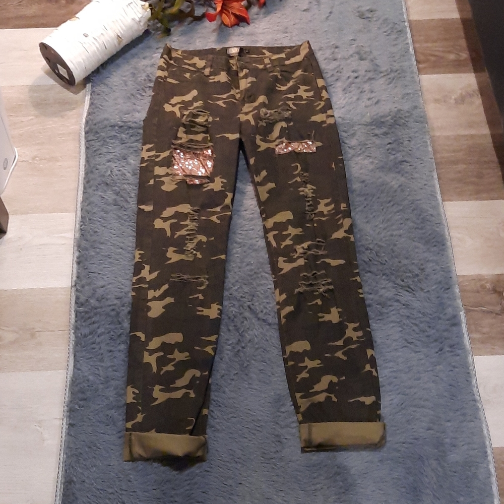 L&B Boyfriend Camo Pants